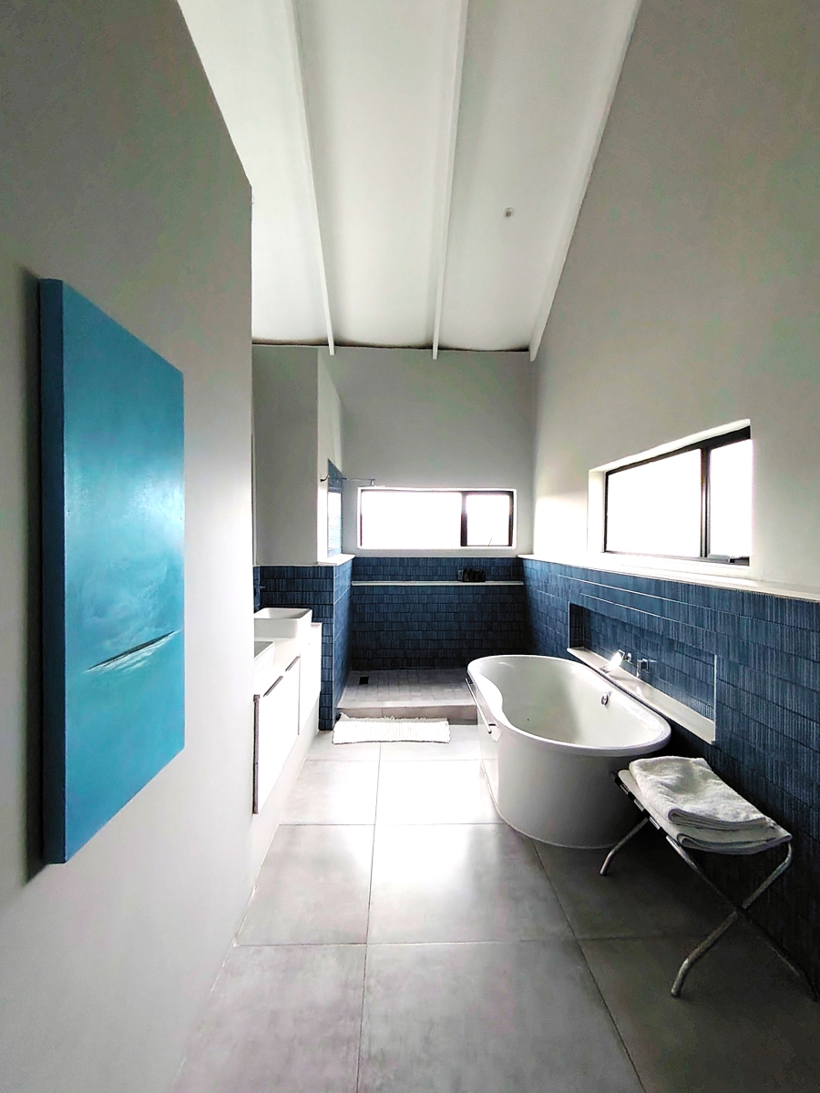 5 Bedroom Property for Sale in Brackenridge Western Cape